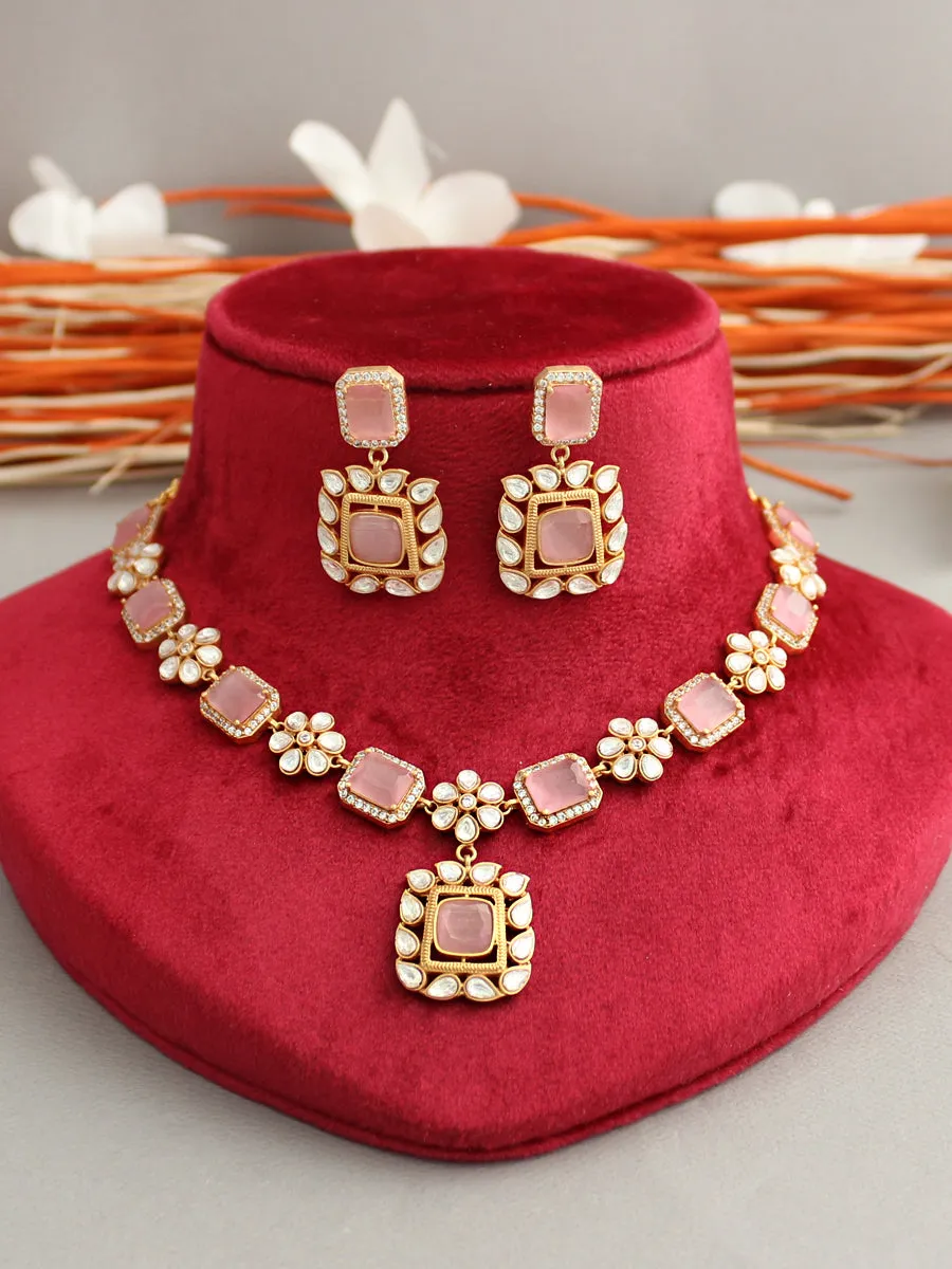 Amishi Necklace Set