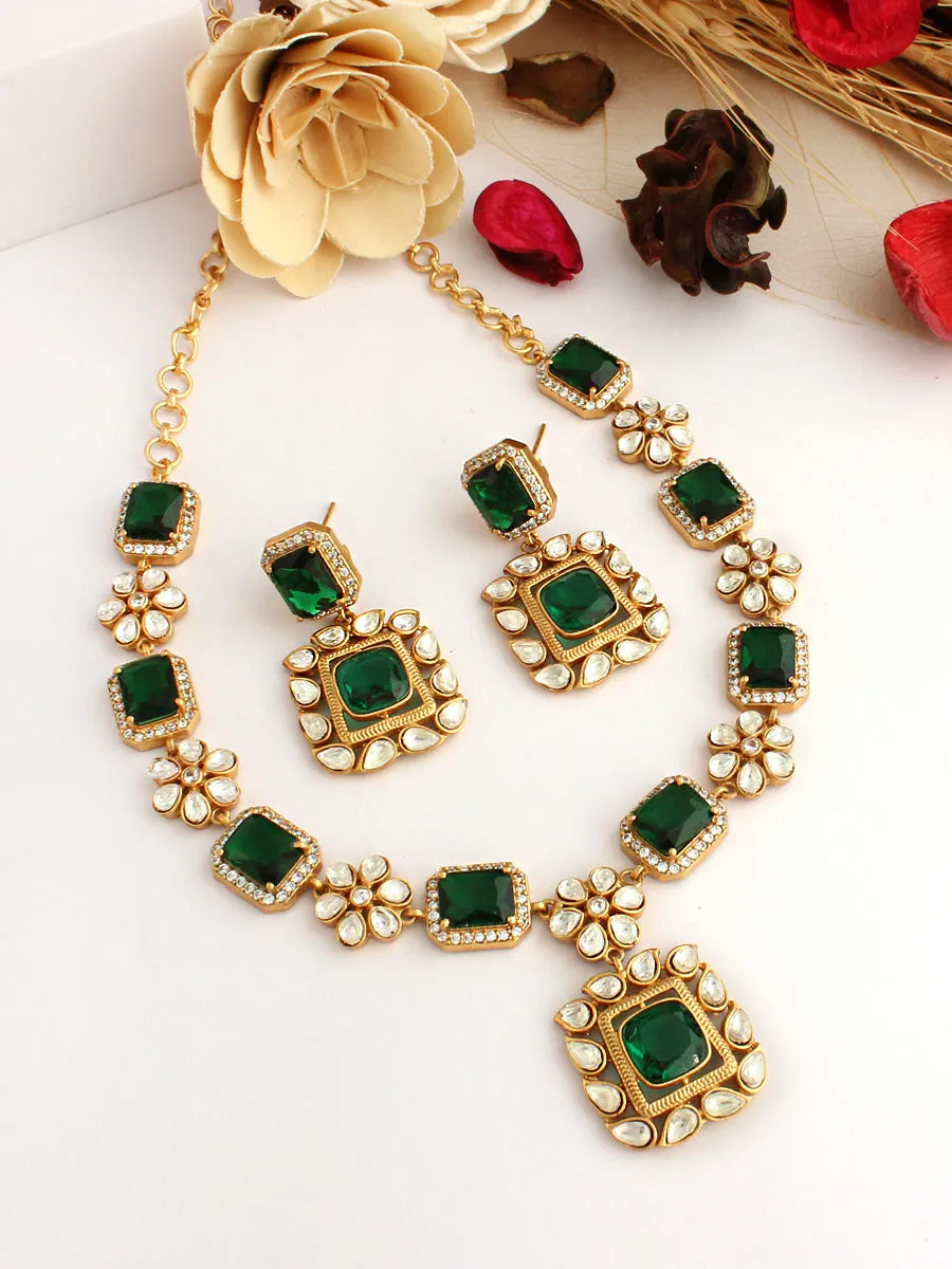 Amishi Necklace Set