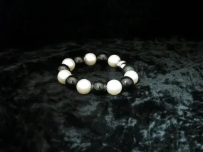 Black jade and Pearl Magnetic Bracelet