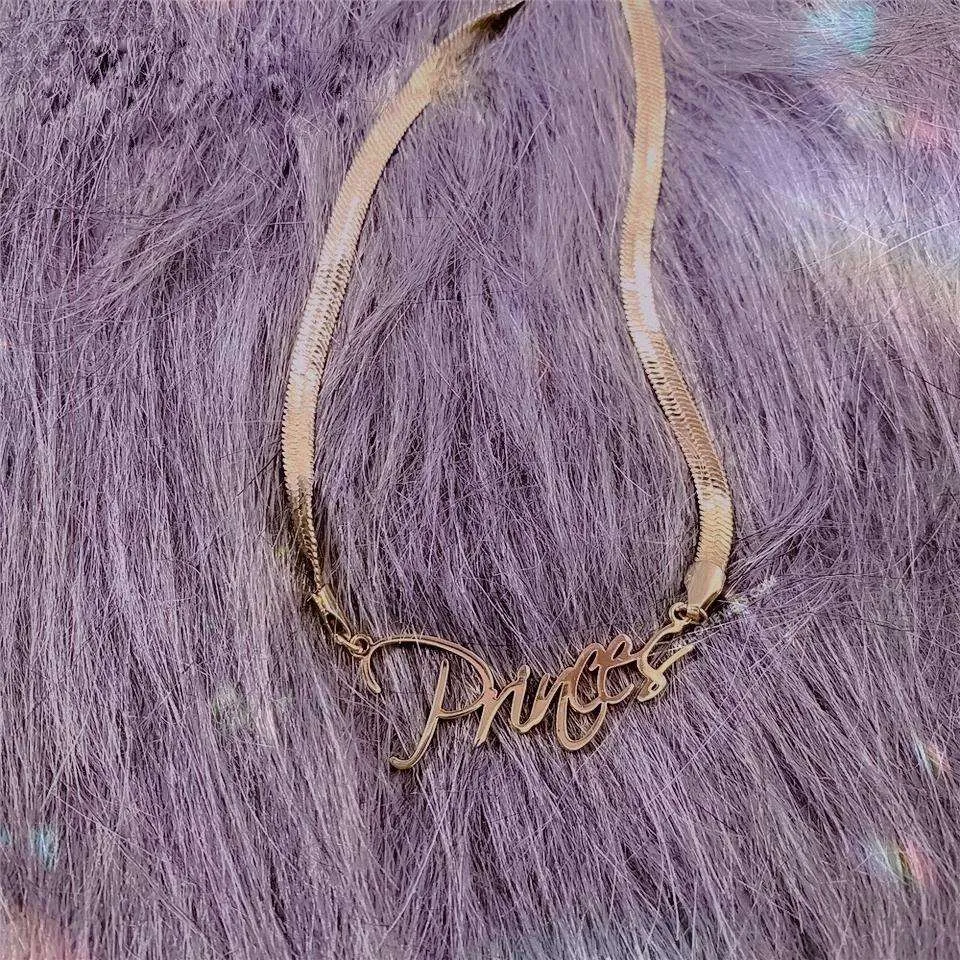 Eden Calligraphy Custom Name Necklace